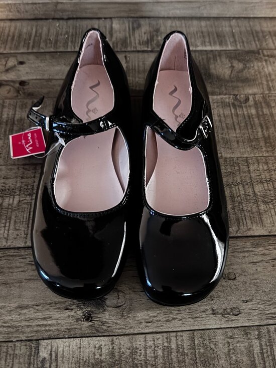 Nina Other - Nina Girls' Black Patent Mary Janes, Size: Kids, Girls 1 1/2, New w/Tags